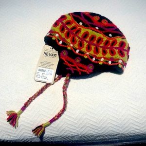 Newari wool hat hand knit Nepal Icelandic design
